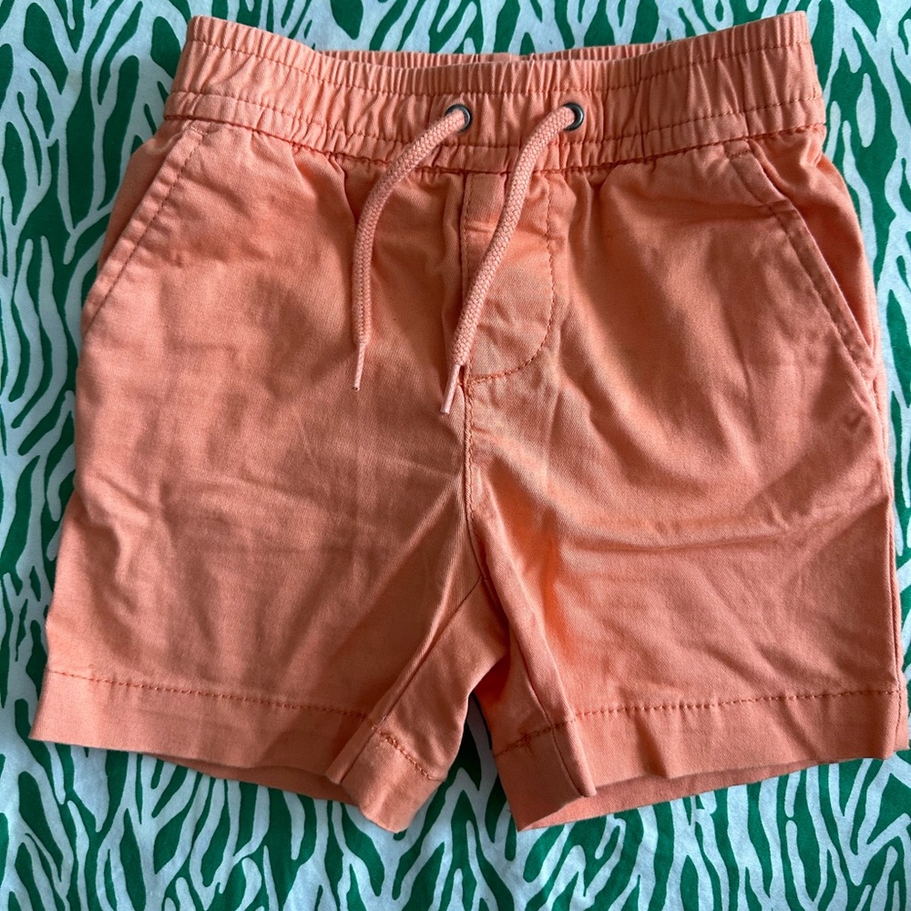 Gap shorts with drawstrings Size 2 years